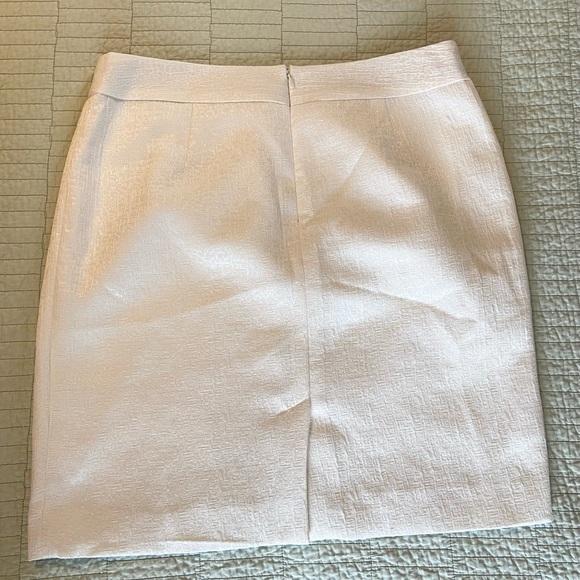 Banana Republic Pleated Ivory Metallic Textured Pencil Skirt Knee Length sz‎ 14 - Picture 3 of 10